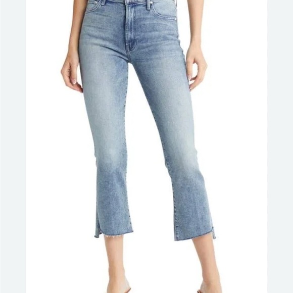 MOTHER Denim - MOTHER The Insider Crop Step Fray Twice Shy Denim Jeans